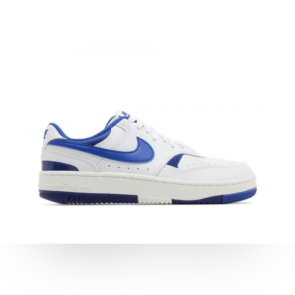 Nike Gamma Force sneakers in white & blue